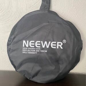 Neewer Light Reflector